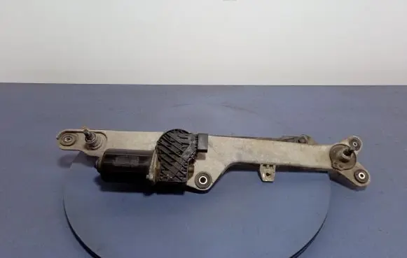 KIA Carnival Front wiper linkage and motor