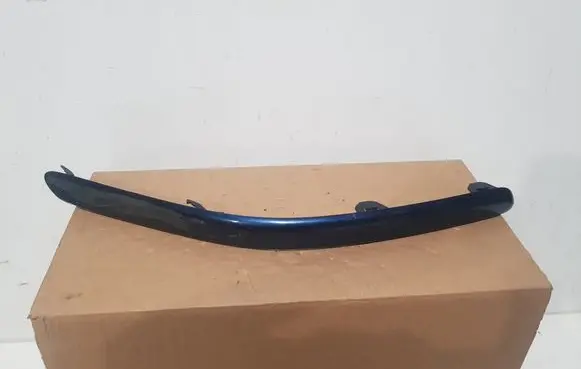 Toyota Avensis T250 Front bumper corner part panel trim 5271205020