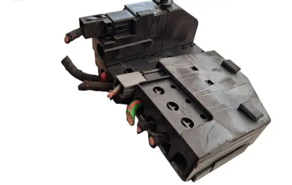 Ford Mondeo MK V Fuse module EU5T14A094DB TJHB08144310 OP01695