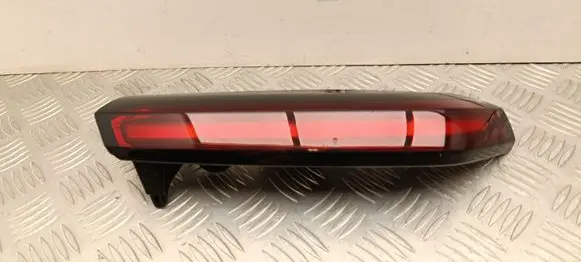Citroen C4 III e-C4 Tailgate rear/tail lights 9831120580 00218784