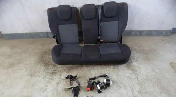 Ford Fiesta Second row seats CART97KANAPA