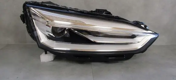 Audi A5 Headlight/headlamp 8W6941006