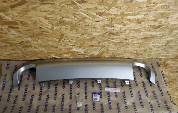 Volvo XC70 Rear bumper trim bar molding 30779543