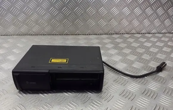 Audi A3 S3 8L CD/DVD changer 