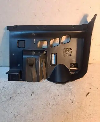 BMW 3 E90 E91 Dashboard lower bottom trim panel 7149811