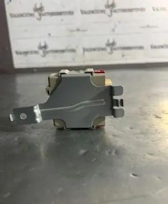 Citroen C-Crosser Day light relay 8634A044 0318001540