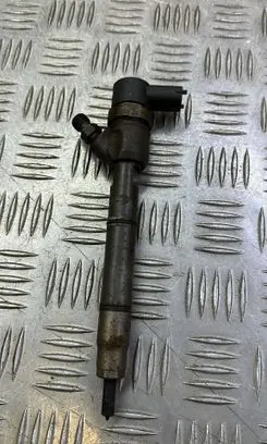 Hyundai ix35 Fuel injector 338002A800