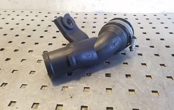 Nissan X-Trail T31 Intercooler hose/pipe