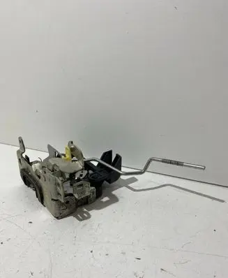 Dacia Sandero Front door lock 8200735222