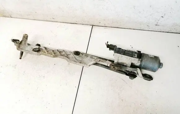 Front wiper linkage and motor
