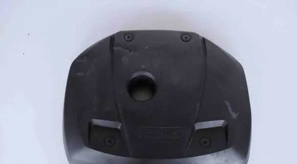 Engine cover (trim)