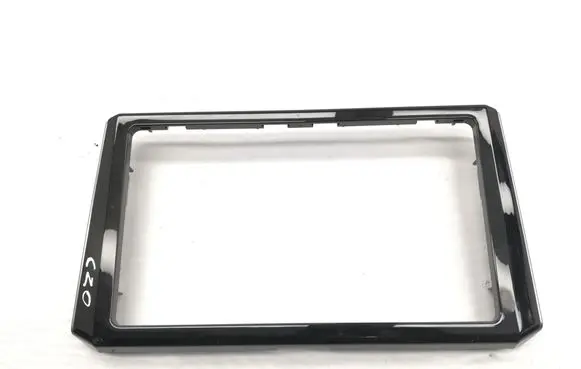 Radio/GPS head unit trim