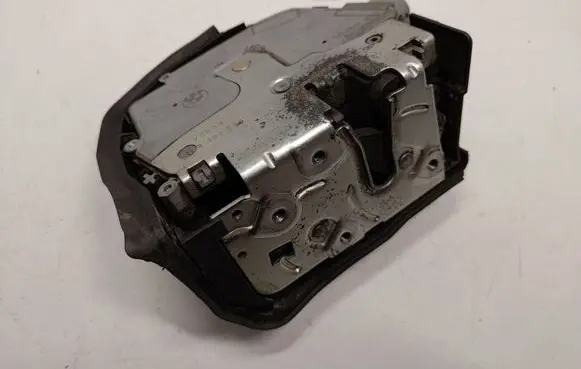 BMW X5 E53 Front door lock 8402539 51218402539