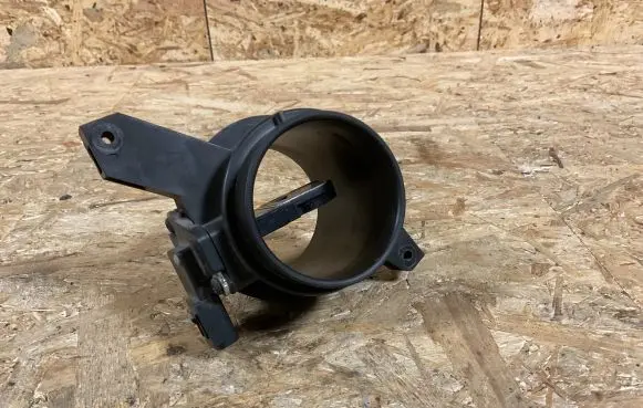 Volvo V50 Mass air flow meter 7M519A673 76895346 76894901