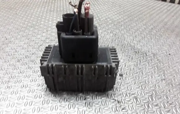 Opel Combo C Glow plug pre-heat relay 09132691