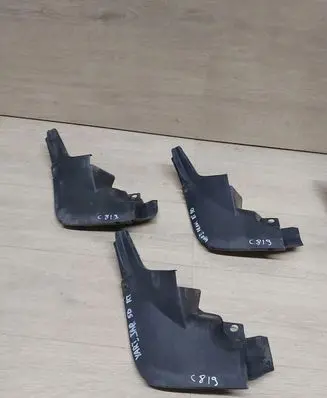 Toyota Yaris Front arch 