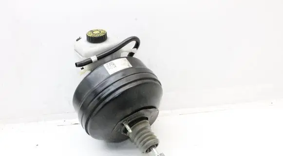 BMW 3 F30 F35 F31 Brake booster 6855846