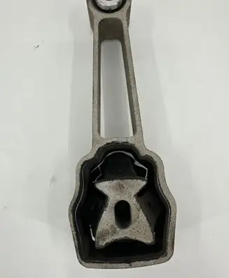 Engine mount bracket