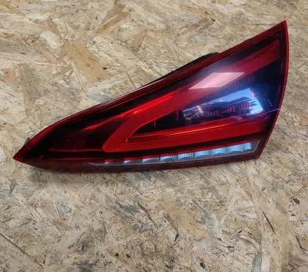 Mercedes-Benz A W177 AMG Tailgate rear/tail lights A1779061800 20180319R 2401018