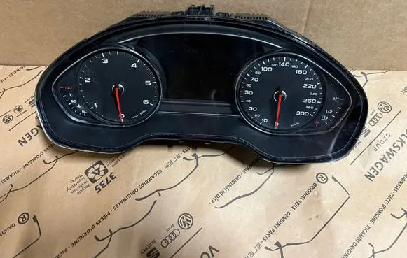 Audi A8 S8 D4 4H Speedometer (instrument cluster) 4H0920931A