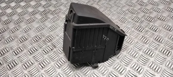 Volvo V70 Fuse box cover 30644652