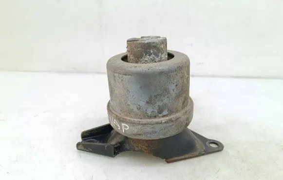 Volkswagen Transporter - Caravelle T5 Engine mount bracket