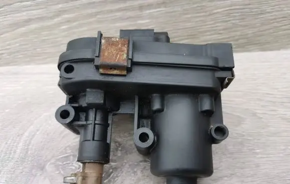 Opel Insignia A Electric throttle body valve 05510322A0