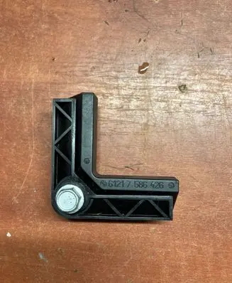 BMW X4 F26 Battery bracket 7586426