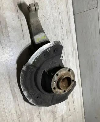 BMW 5 F10 F11 Front wheel bearing hub 75622