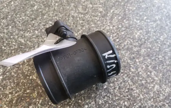 KIA Carens I Mass air flow meter 0281002447 2816427000