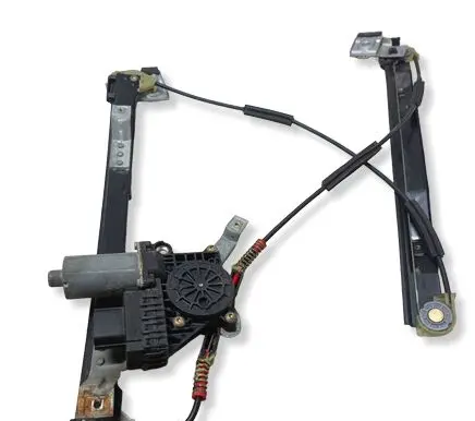 Ford Mondeo Mk III Front door window regulator motor 0130821771