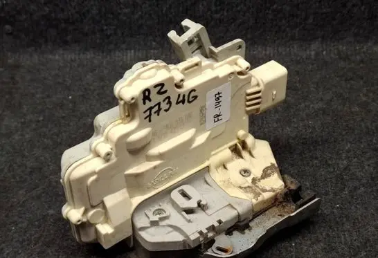 Audi A6 S6 C7 4G Rear door lock 4G0839016
