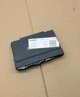 Volkswagen Golf VII Central locking relay 1EB959760H 36010005