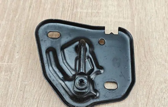Audi A6 C7 Engine bonnet/hood lock/latch loop/hook 4G0823186