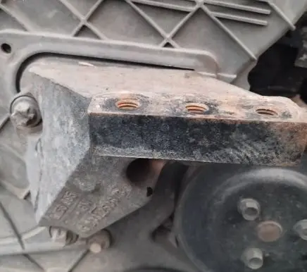 Opel Astra G Engine mounting bracket 9156985
