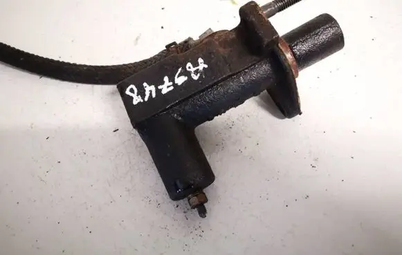 Mazda 6 Clutch master cylinder 