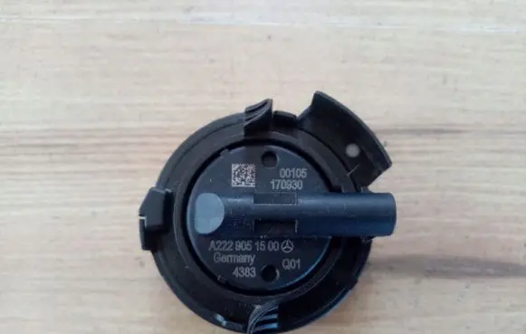 Mercedes-Benz C W205 Airbag deployment crash/impact sensor 2229051500