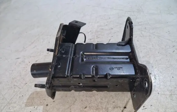 Renault Koleos II Quarter panel pressure vent 622115HA0A