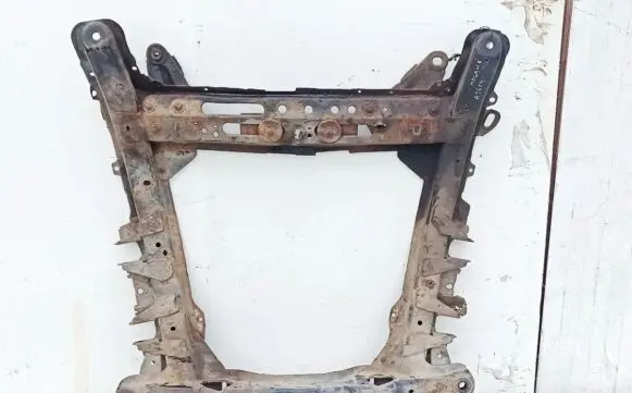 Renault Megane I Front subframe