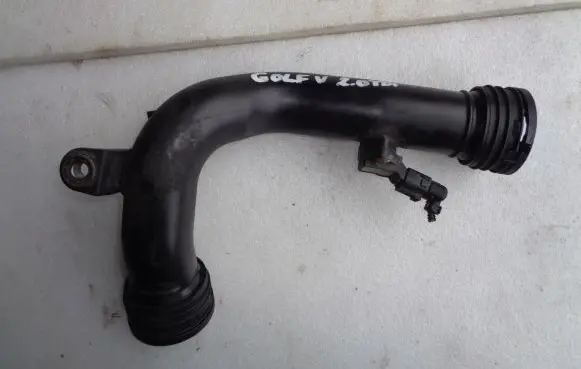 Volkswagen Golf V Intercooler hose/pipe 5Q0145770B