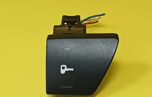 Peugeot 307 Central locking switch button 96366684XT
