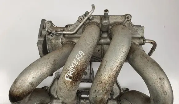 Nissan Primera Intake manifold