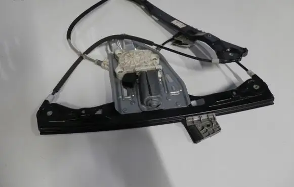 Mercedes-Benz CLC CL203 Front door window regulator with motor 203CLC