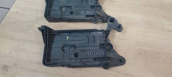 Volkswagen T-Roc Battery box tray 5Q0915321K