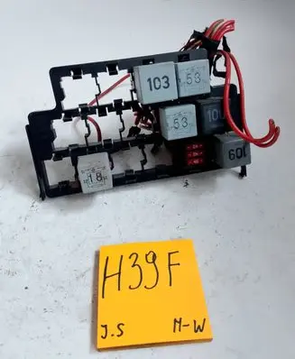 Volkswagen Polo IV 9N3 Relay mounting block 6Q0972535A