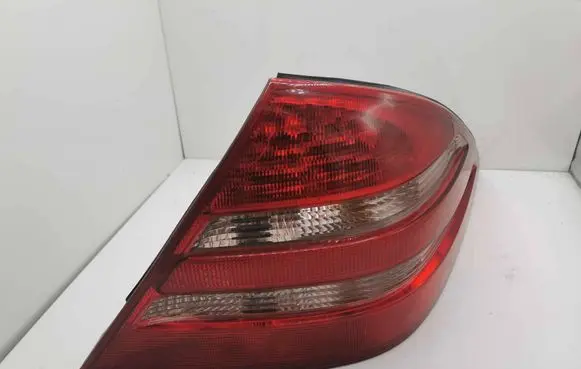 Rear/tail lights