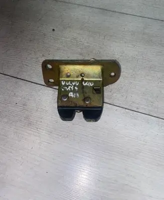 Volvo S40, V40 Tailgate/trunk/boot lock/catch/latch 30802821