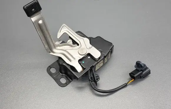 Honda CR-V Engine bonnet/hood lock/catch