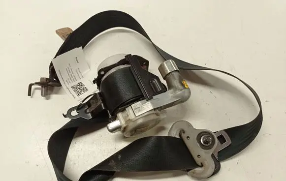 Mazda 5 Rear seatbelt 00LCC29H BGA550027 BGD030017