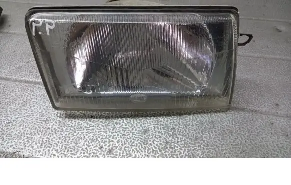 Volkswagen Polo II 86C 2F Front reflector 